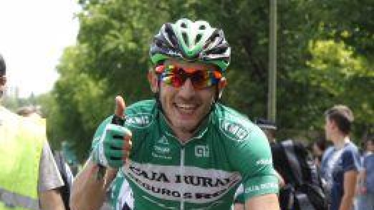 Carlos Barbero con el maillot del Caja Rural.-