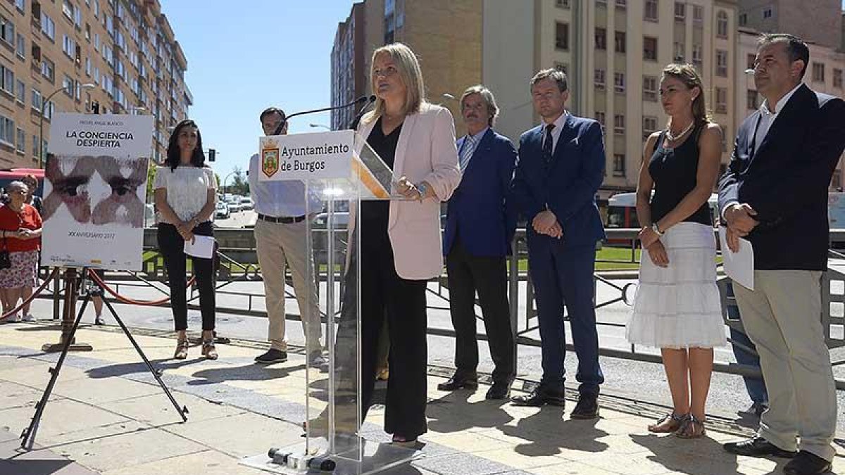 Mari Mar Blanco, durante su intervención en el acto organizado por el Ayuntamiento de Burgos.-ICAL