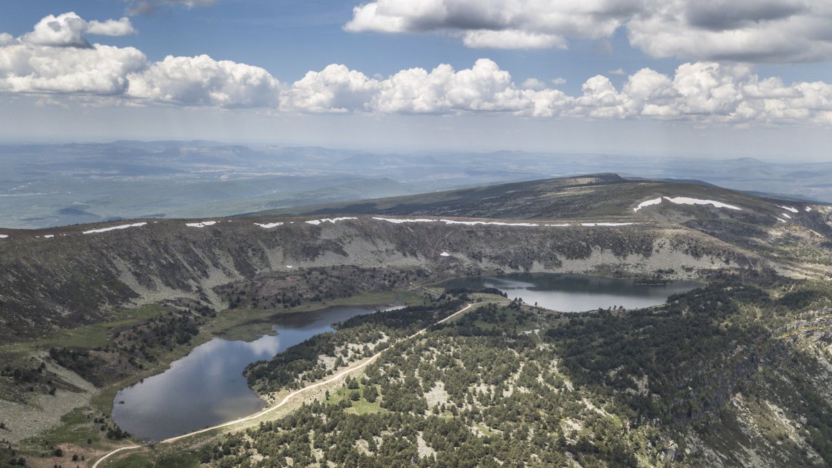 Imagen de las lagunas de Neila. ISRAEL L. MURILLO