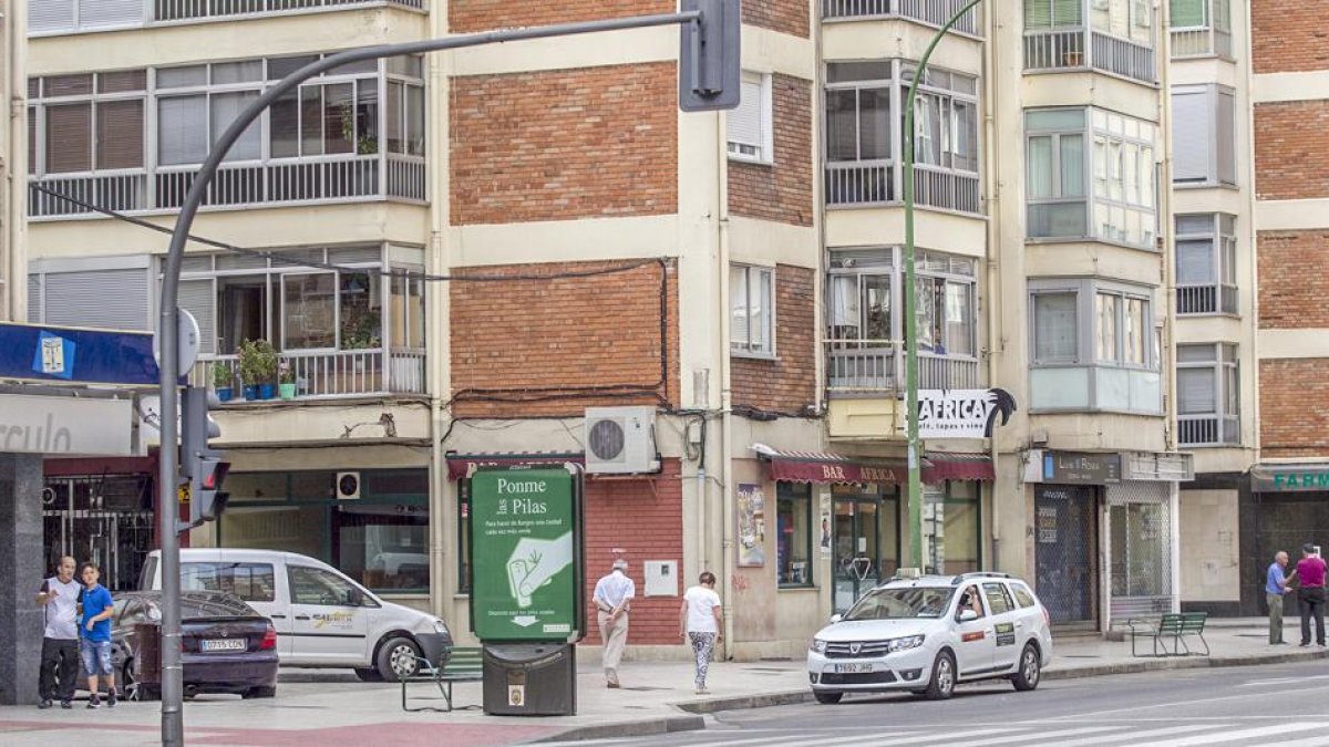 La parada de la calle Vitoria en la que se produjo el asalto.-SANTI OTERO