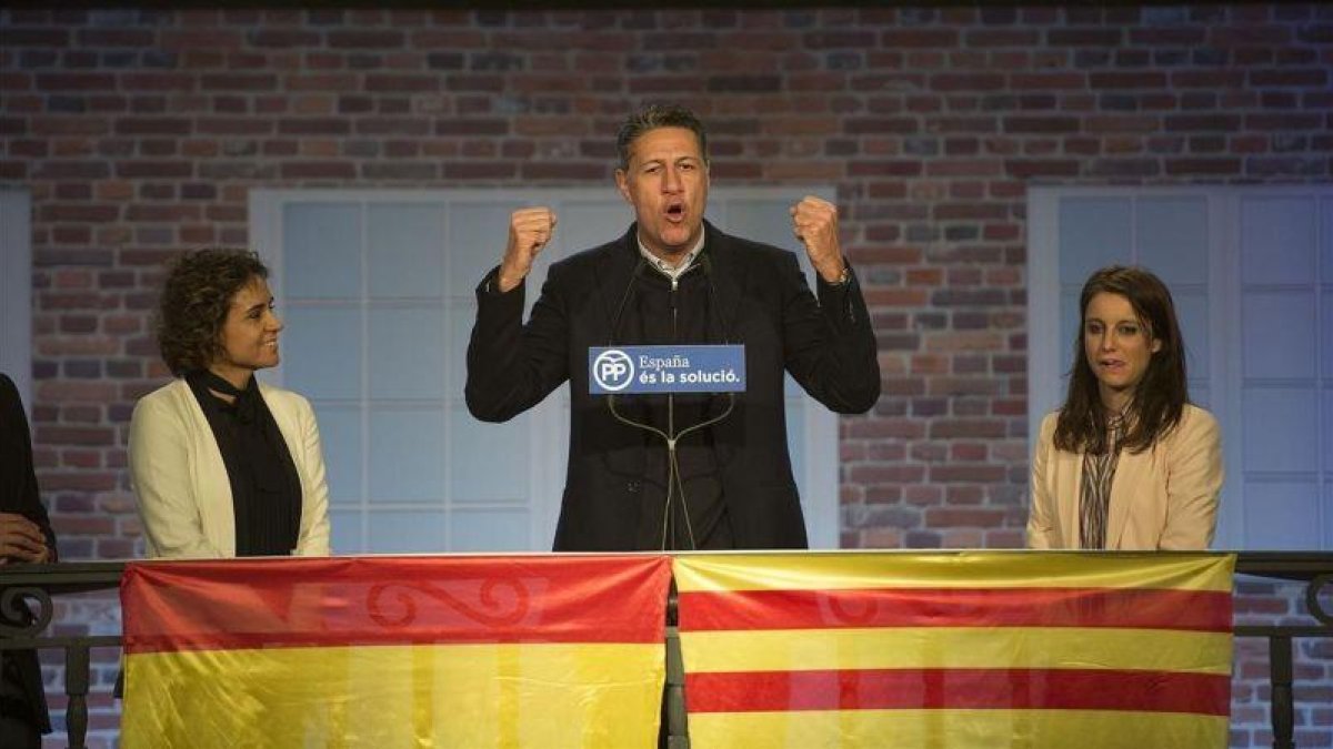 El candidato del PPC, Xavier García Albiol, en el acto de inicio de campaña este lunes.-JORDI COTRINA