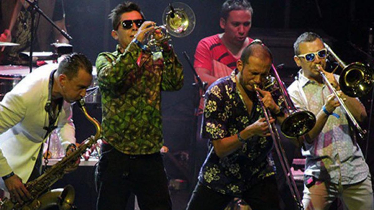 La orquesta colombiana de salsa La-33 cierra el programa el jueves 28.-
