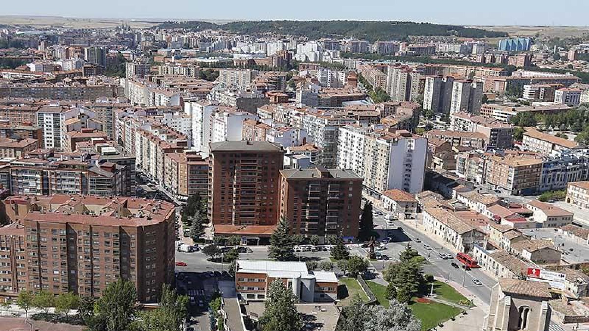 Los precios bajos de Gamonal son los más caros entre los baratos de las capitales de la comunidad.-RAÚL G. OCHOA