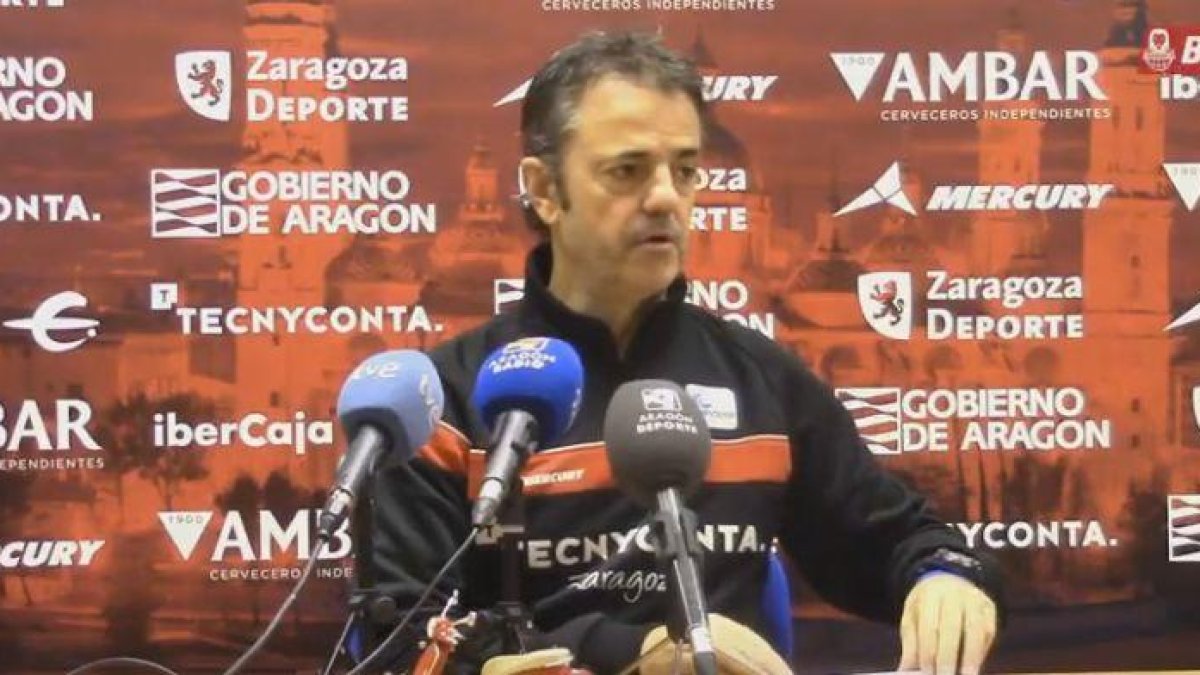 Porfirio Fisac durante la rueda de prensa de hoy.-TECNYCONTA ZARAGOZA