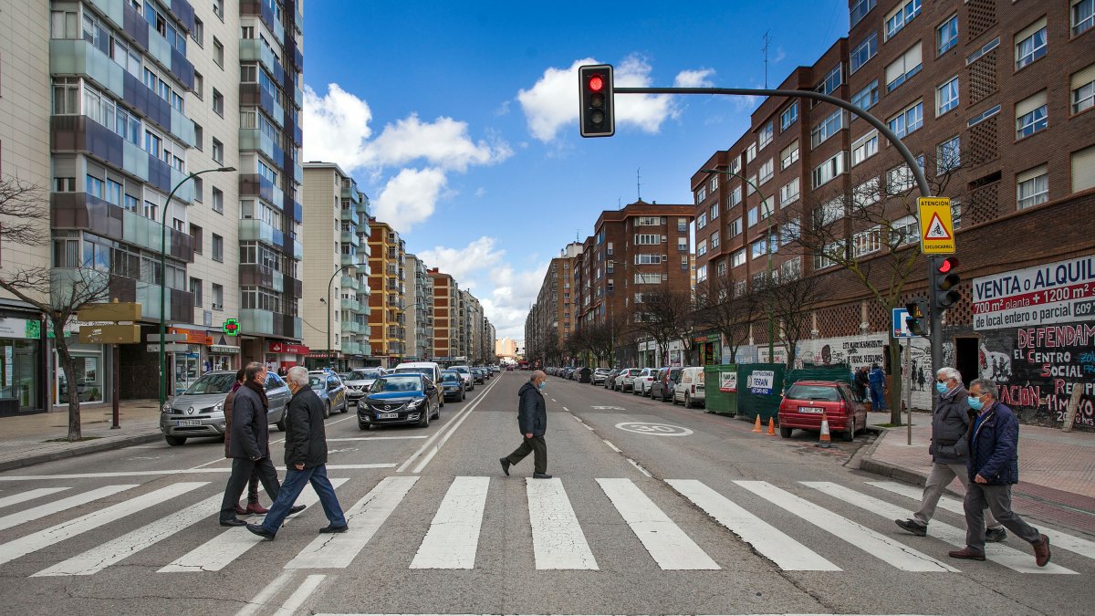 Un tramo de la calle Vitoria en Gamonal. SANTI OTERO