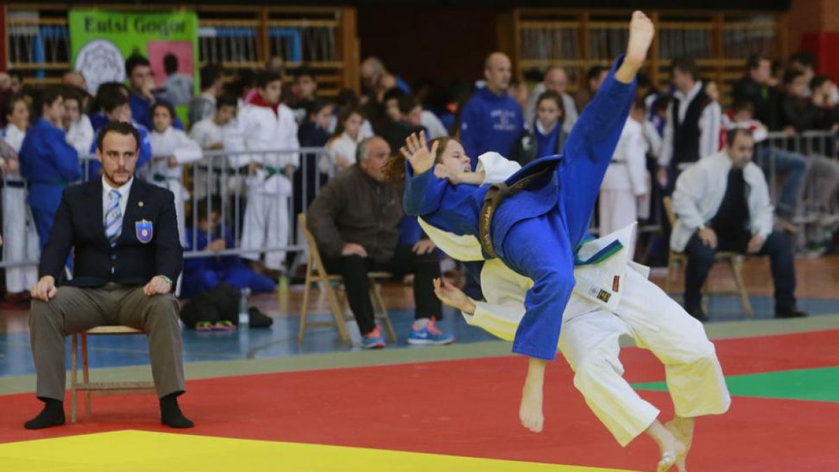 El polideportivo José Luis Talamillo acogió el evento.-RAÚL OCHOA