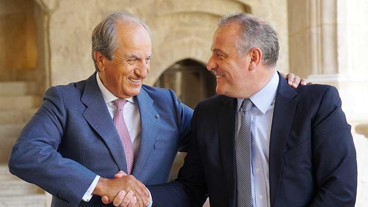 Juan Manuel González Serna, fundador y presidente del Grupo Siro y Luis Ángel López, (Cerealto).-ECB