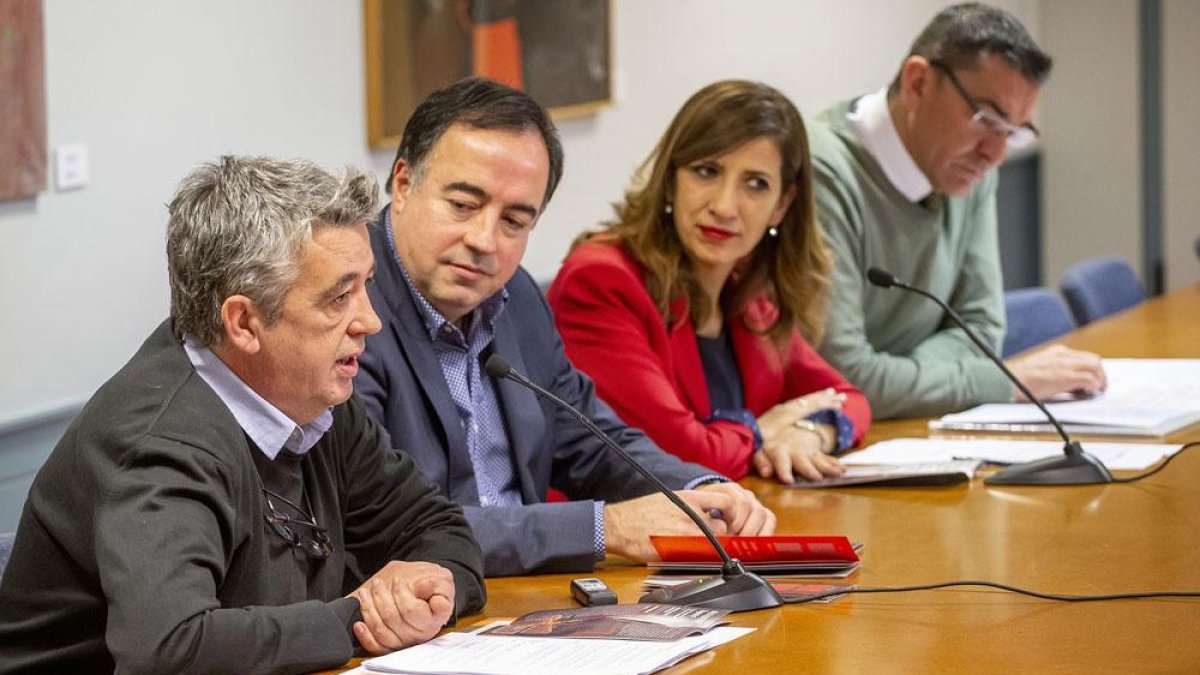 En la presentación del festival estuvieron presentes Carlos Lozano, Óscar Manuel Martínez, Nuria Barrio e Ignacio Javier de Miguel.-SANTI OTERO