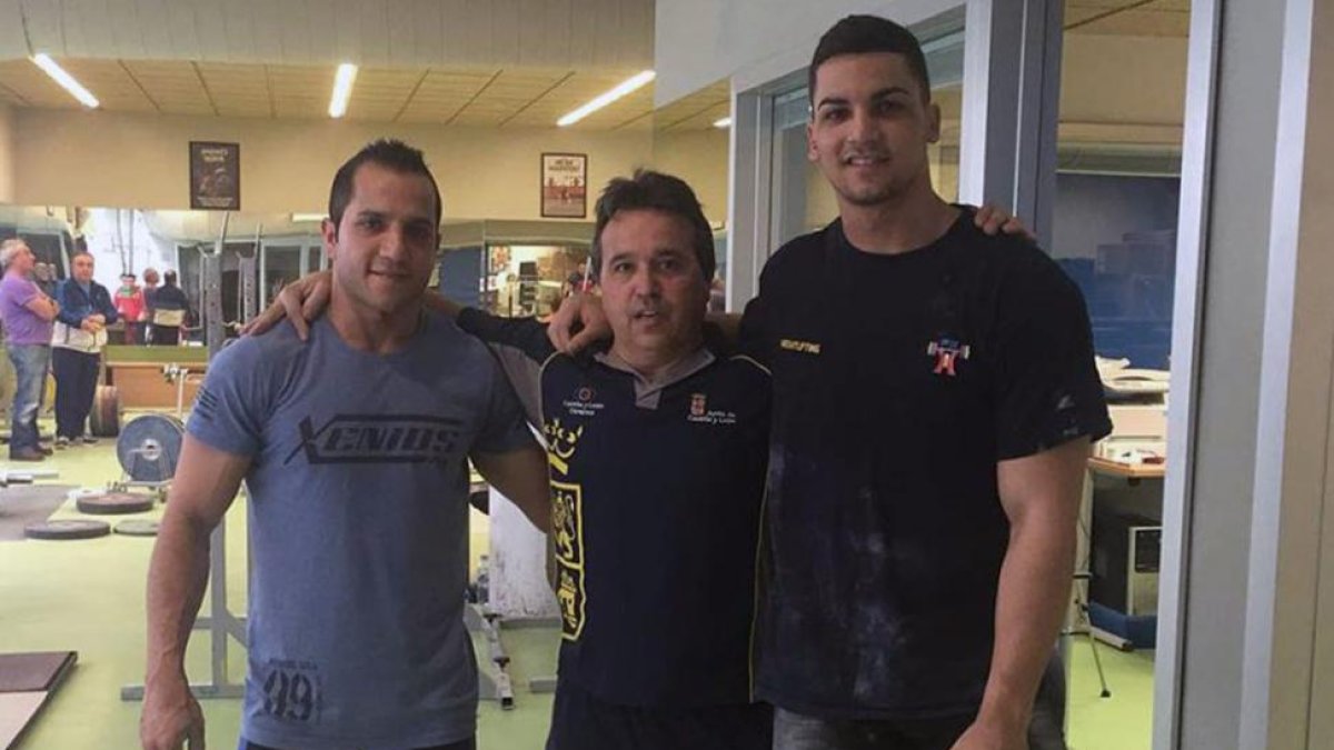 Iván García Rueda, Manolo García y Junior Santana tras la competición.-
