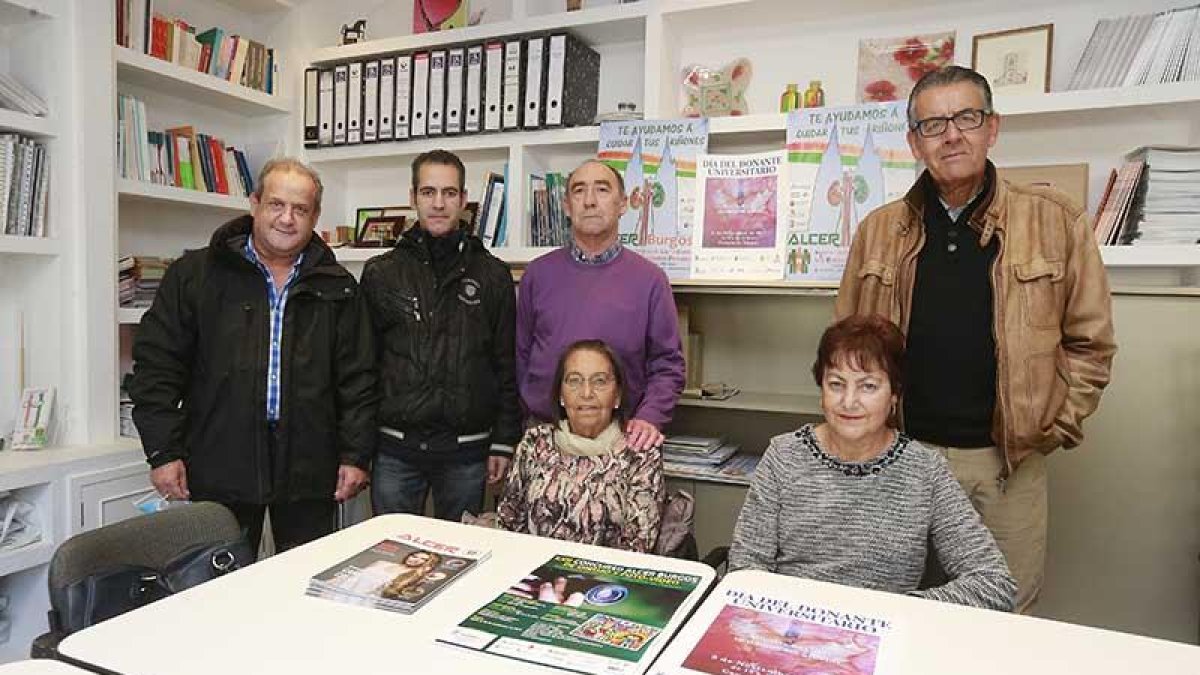 Imagen de los miembros de la directiva de la asociación.-RAÚL G. OCHOA