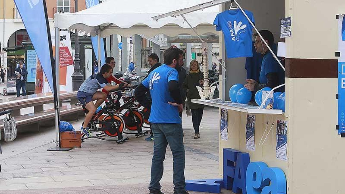 La plaza Santo Domingo de Guzmán fue el escenario de esta iniciativa.-RAÚL G. OCHOA