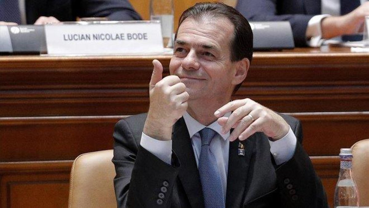 El nuevo primer ministro, Ludovic Orban.-EFE / ROBERT GHEMENT