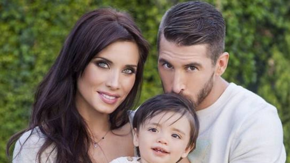 Pilar Rubio, Sergio Ramos y su hijo.-Foto: INSTAGRAM