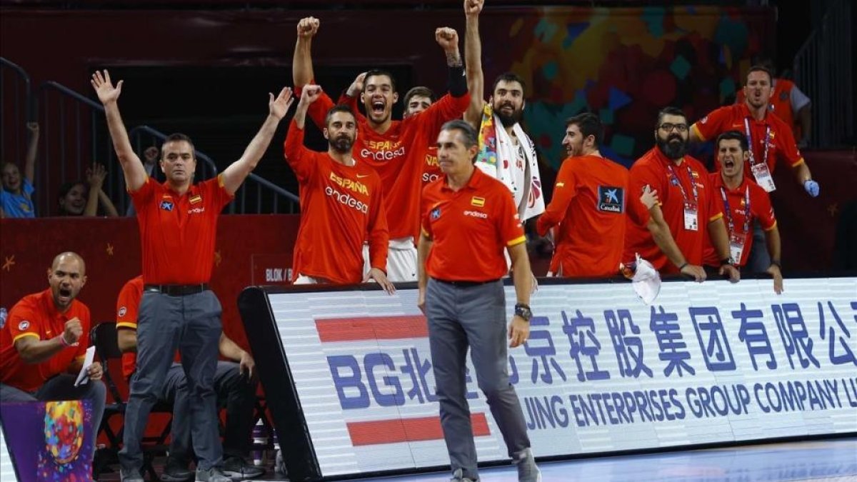 Sergio Scariolo, en un momento del partido por el bronce del Eurobasket-MURAD SEZER (REUTERS)