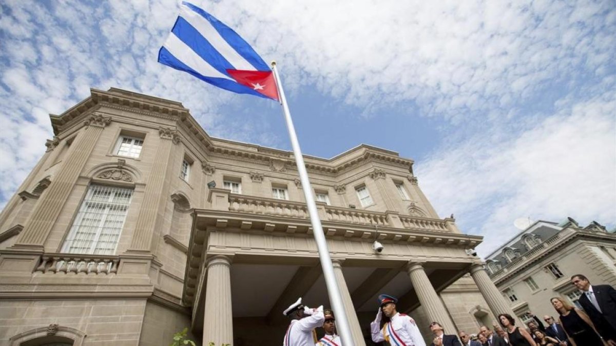 Edificio de la embajada de EEUU en La Habana-EFE / ANDREW HARNIK