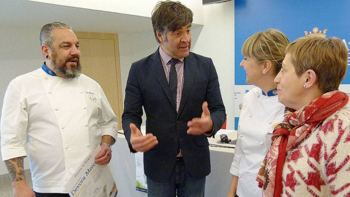 Patxi Álvarez, Fernando Gómez, Isabel Álvarez y Carmen de la Calera.-ECB