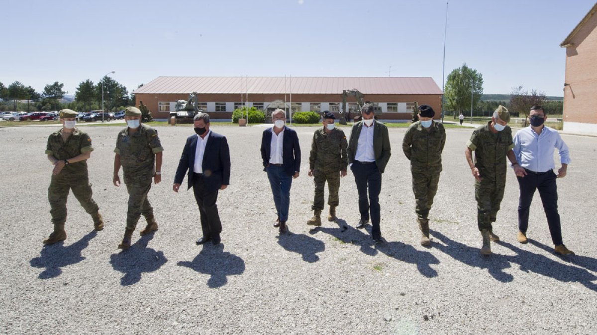La etapa de la Vuelta a España fue presentada ayer en la Base Militar Cid Campeador. ISRAEL L. MURILLO