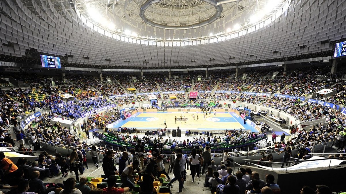 Imagen del Coliseum un día de partido previo a la pandemia. ISRAEL L. MURILLO