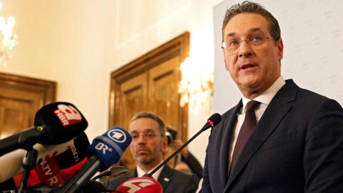 Strache: He ofrecido mi renuncia del cargo de vicecanciller federal.-FLORIAN WIESER/EFE