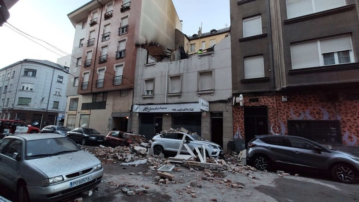 Foto de la vivienda tras la explosión. - TWITTER