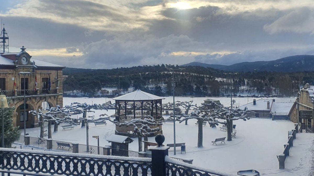 Nevada en Quintanar de la Sierra. R FERNÁNDEZ