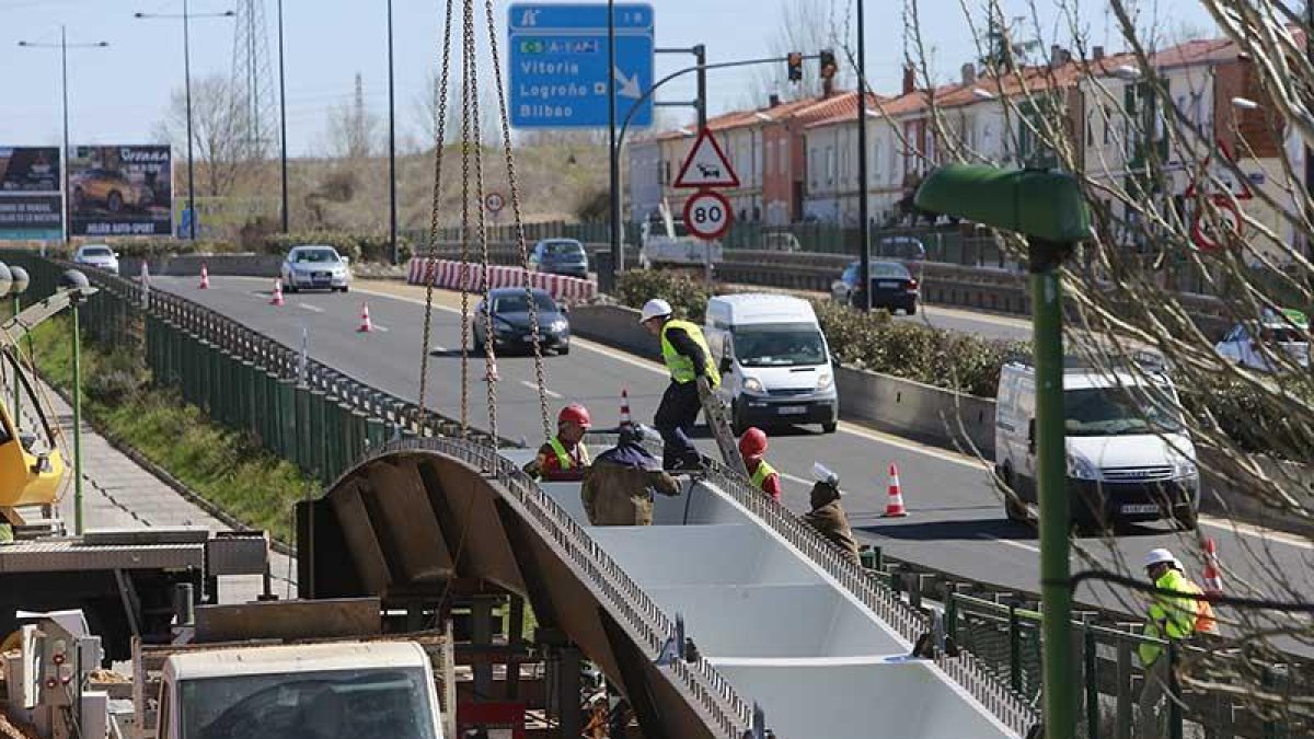 Imagen de la estructura tras su descarga ayer.-RAÚL G. OCHOA
