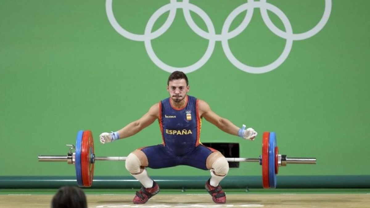 Josué Brachi, en plena actuación.-REUTERS / STOYAN NENOV