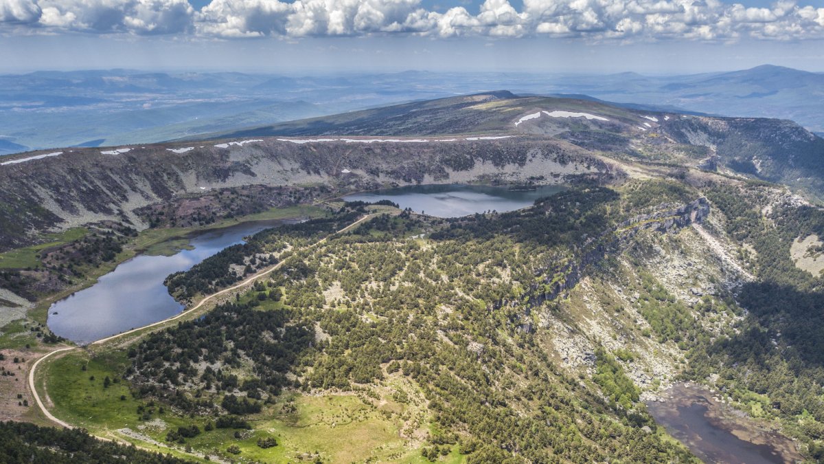 Imagen de una de las lagunas de Neila. I. L. M.