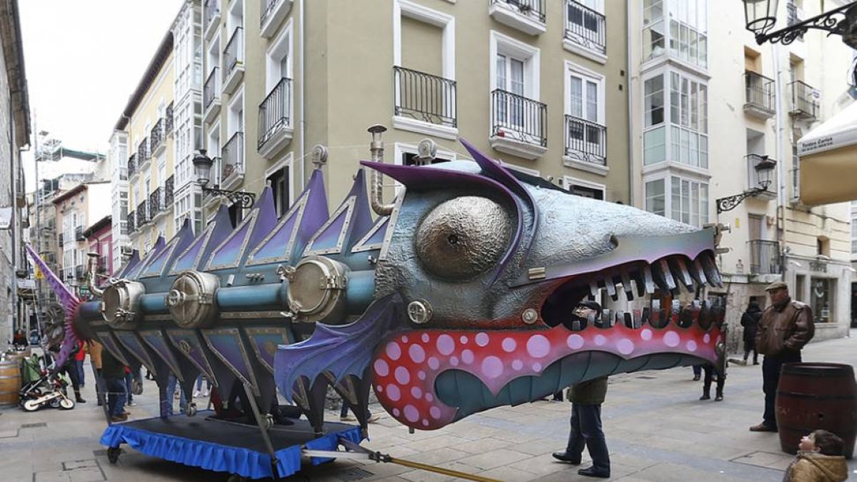 La sardina que protagonizó los carnavales del año pasado-Raúl G Ochoa