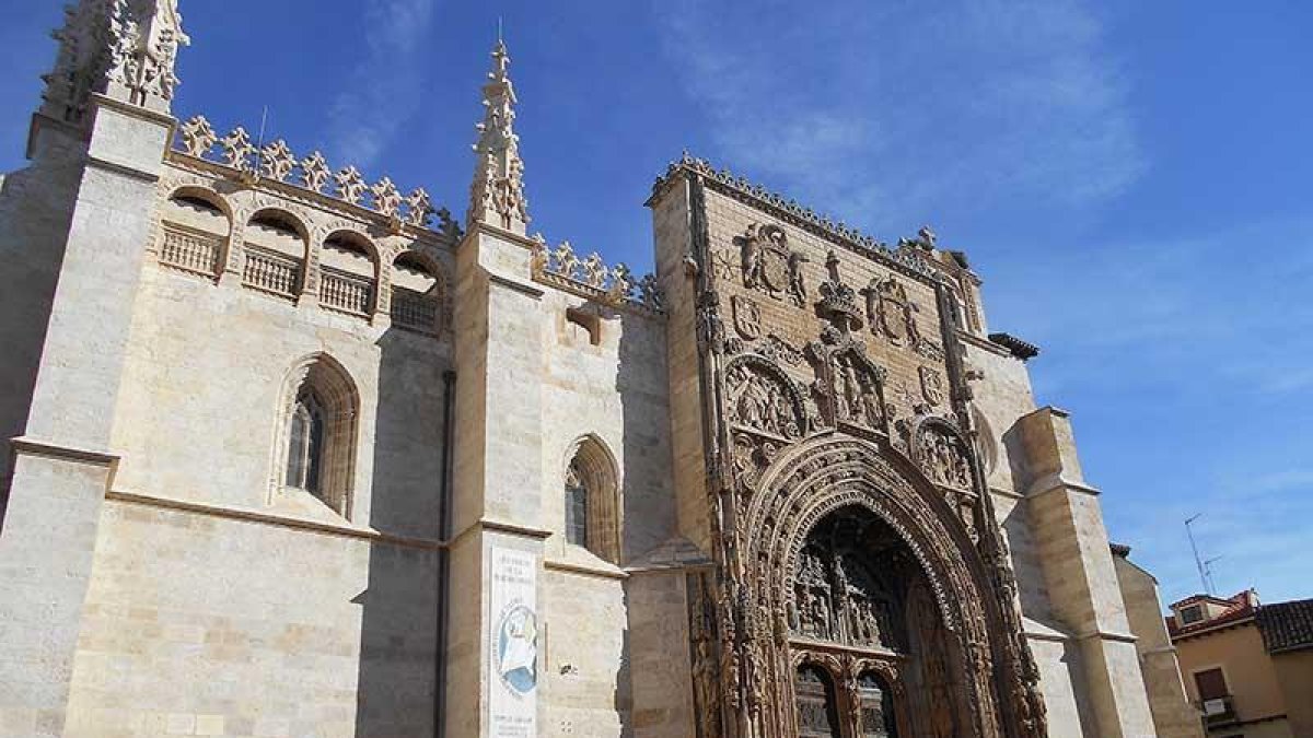 La iglesia de Santa María es uno de los principales atractivos turísticos de Aranda.