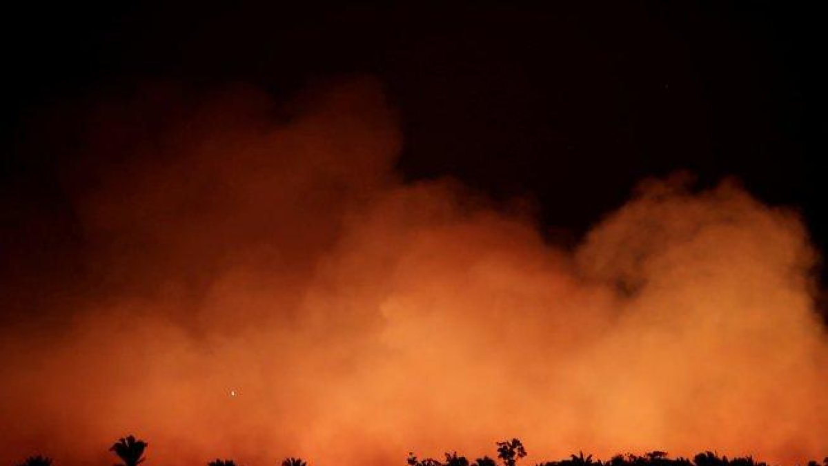 Incendios forestales en la región del Amazonas en Brasil.-AGENCIAS