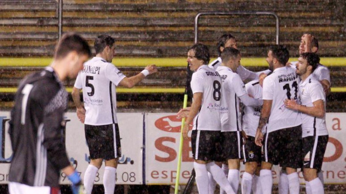 La última victoria del Burgos CF en casa llegó ante el Osasuna B.-SANTI OTERO