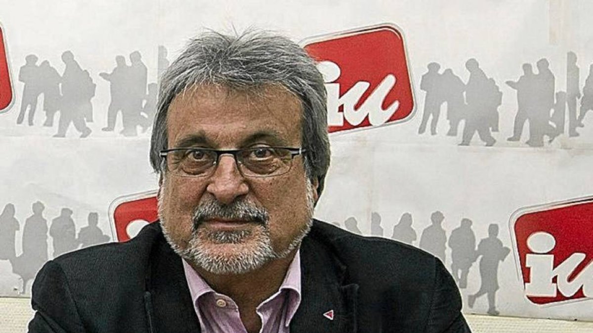 El coordinador general de IU en Castilla y León, José María González-Efe