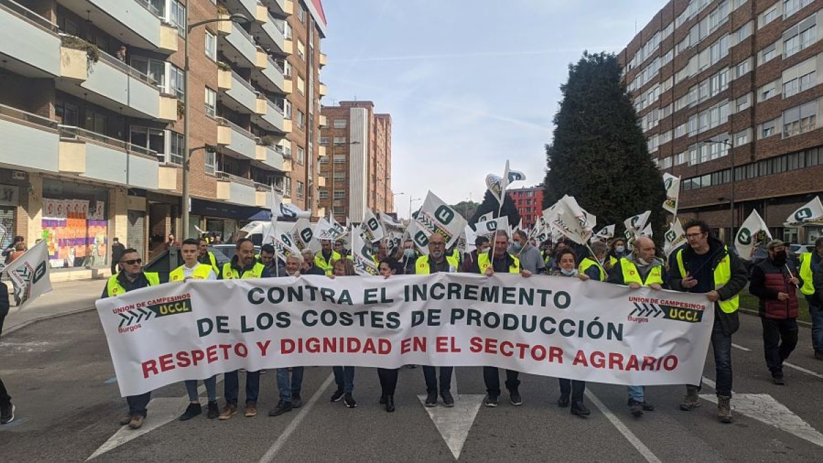 Movilización de UCCL en Burgos contra la subida de los precios y en defensa del agricultor activo. SANTI OTERO
