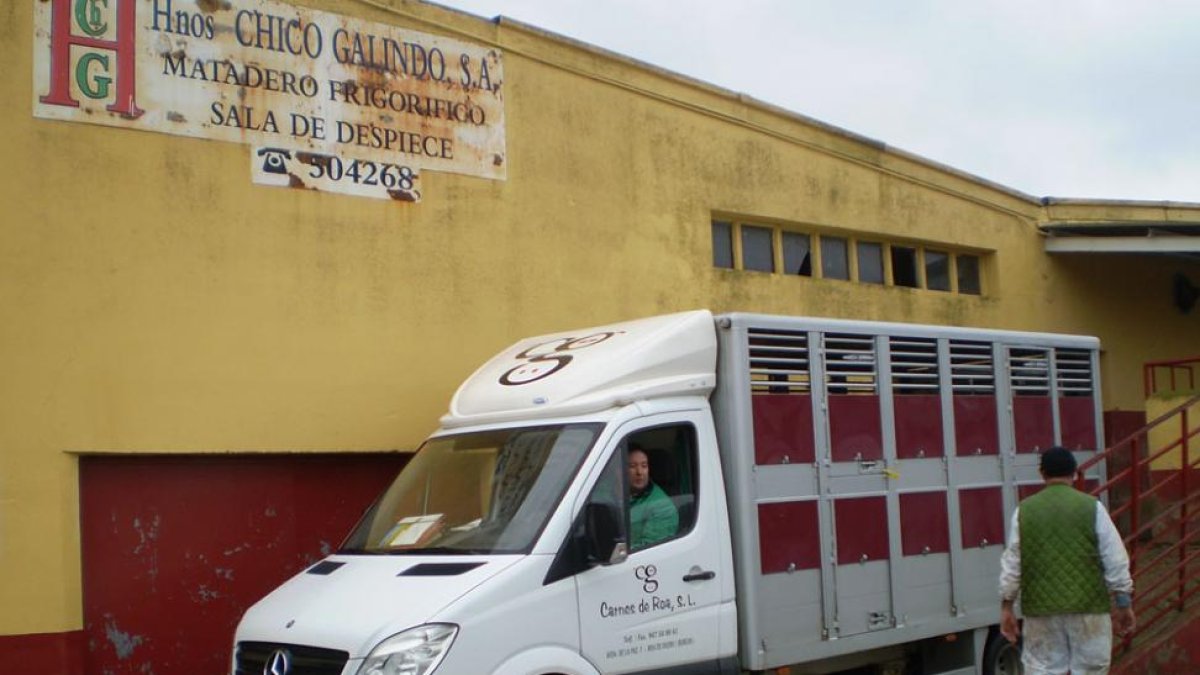 Imagen de las instalaciones del matadero, cuyo contrato actual termina en cuatro meses.-L. V.
