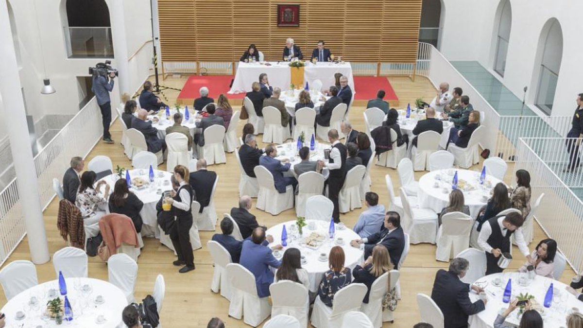 Vista general del desayuno organizado por el Tribunal Superior de Justicia.-SANTI OTERO