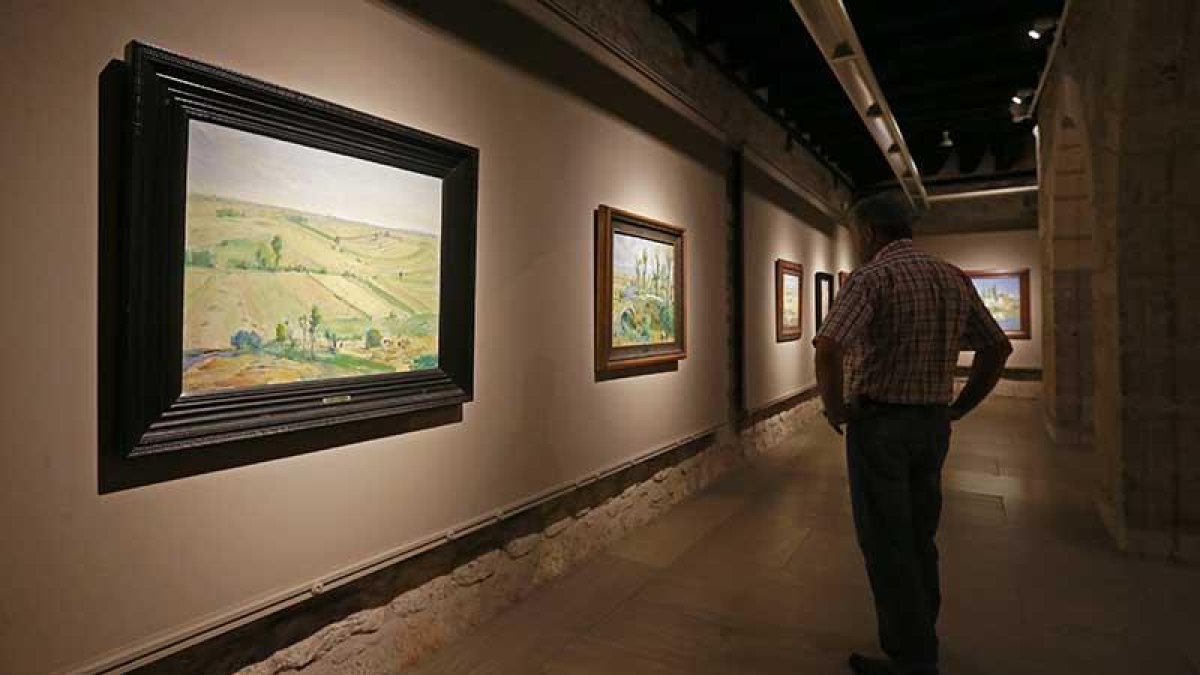 ‘Marceliano Santa María. Un paseo por la provincia’ traza un recorrido por los campos y los pueblos burgaleses a través de 39 óleos.-Raúl Ochoa