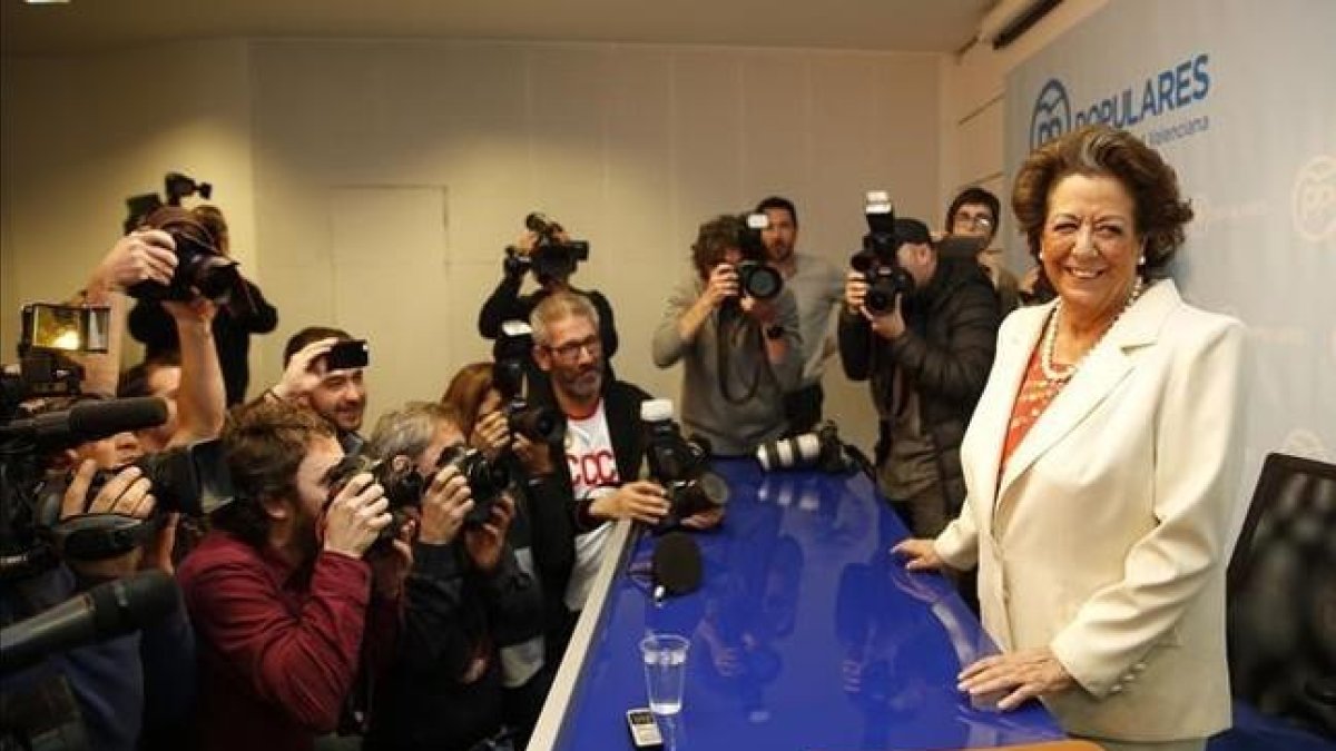 Rita Barberá, el pasado ueves, antes de iniciar la rueda de prensa.-MIGUEL LORENZO