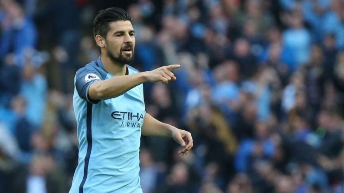 Nolito aterriza en Barcelona para jugar contra el técnico que le dio todo-AFP / SCOTT HEPPELL