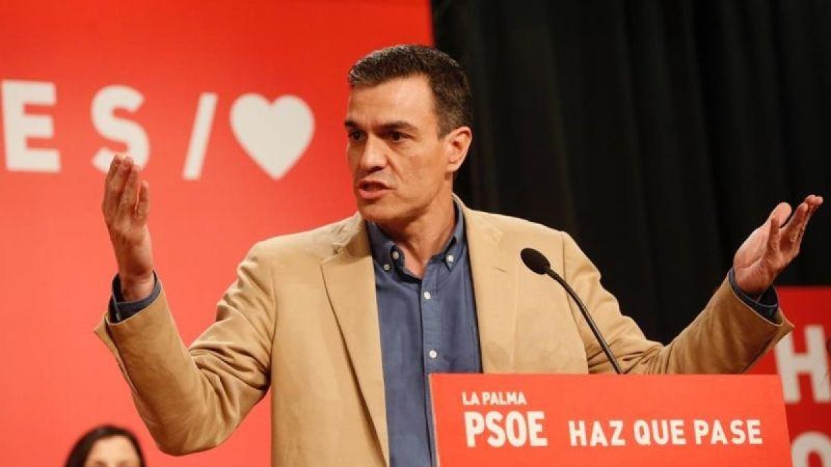 Pedro Sánchez, este domingo durante su mitin en Las Palmas de Gran Canaria.-