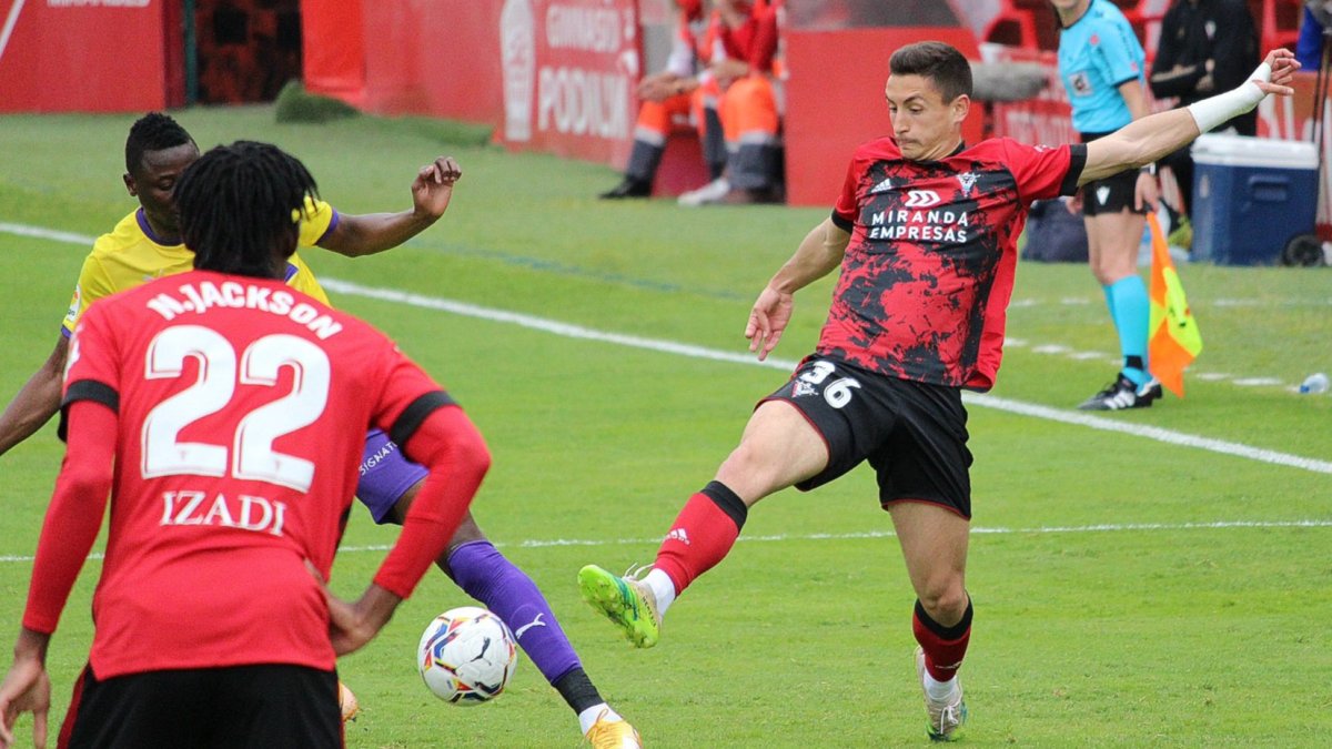 El Mirandés busca una  nueva victoria. TWITER / @CDMIRANDES / LALIGA