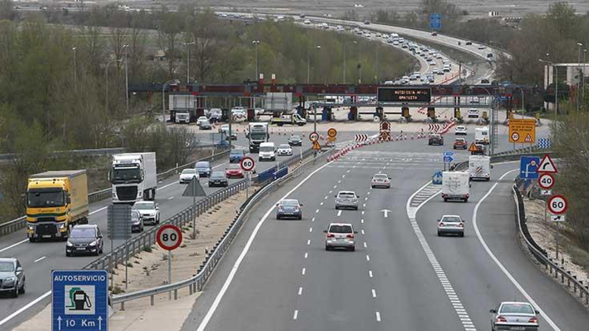 La DGT espera 153.000 desplazamientos en la provincia en la segunda parte de la operación especial.-R. OCHOA