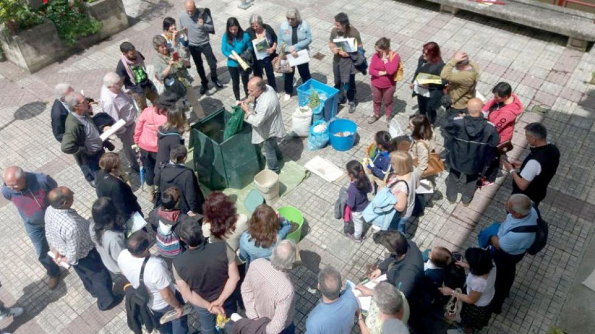 Un momento de las jornadas informativas celebradas ayer en Villasana.-ECB