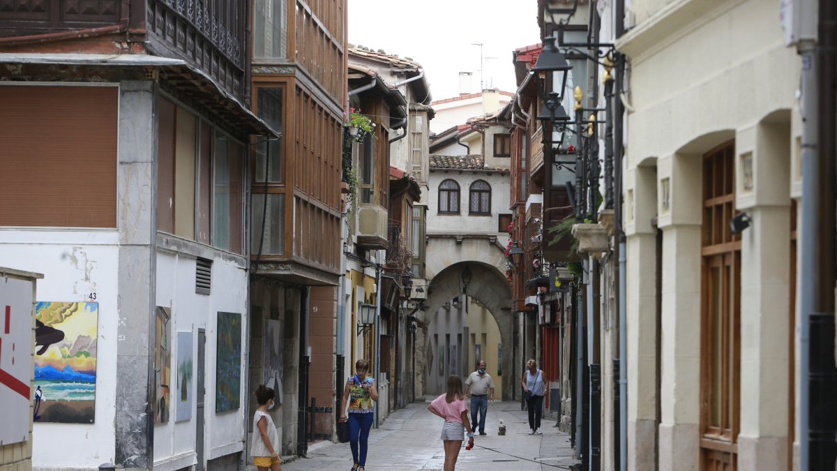 En la localidad se pueden encontrar torres, casonas y palacios. RAÚL G. OCHOA