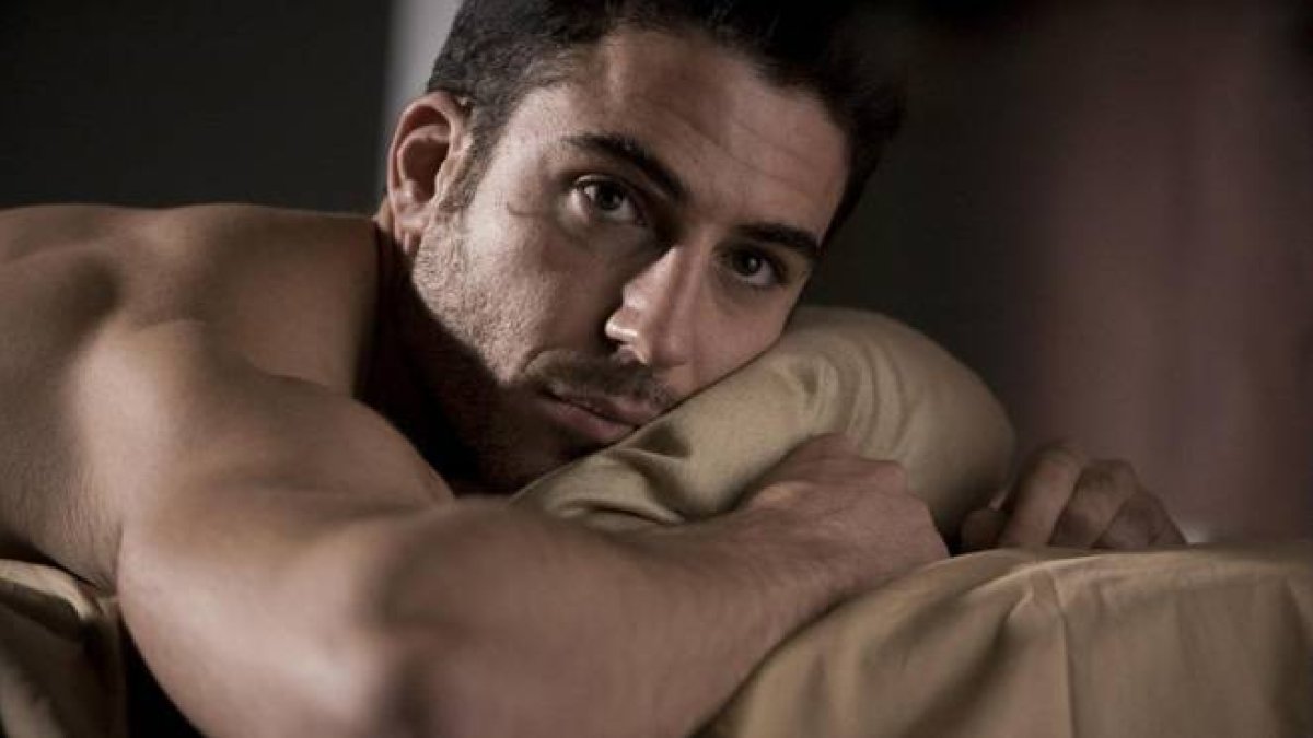 Miguel Ángel Silvestre, un actor gay en la serie de los hermanos Wachowski.-