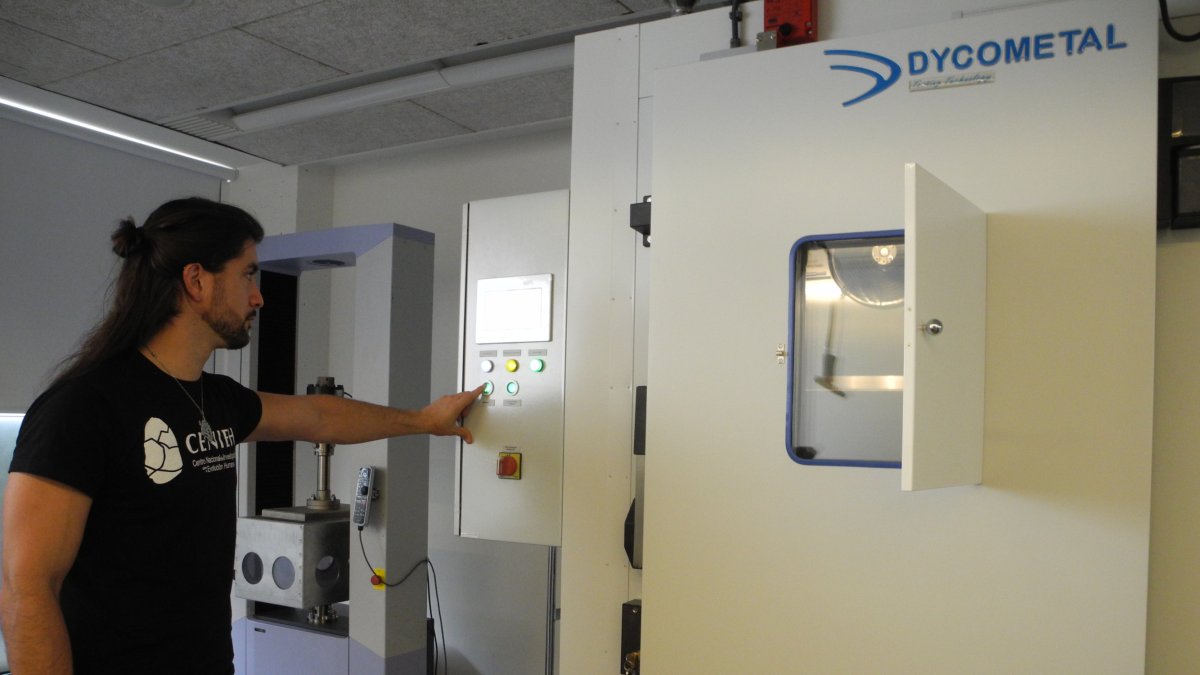 Esta es la máquina del tiempo, denominada técnicamente de intemperismo, que esconde el laboratorio de Arqueología Experimental y Tafonomía del Cenieh.