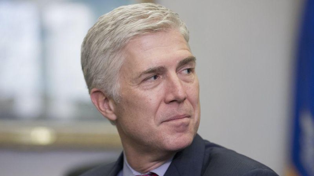 El juez Neil Gorsuch, que ha tomado posesión en el Tribunal Supremo.-EFE / MICHAEL REYNOLDS
