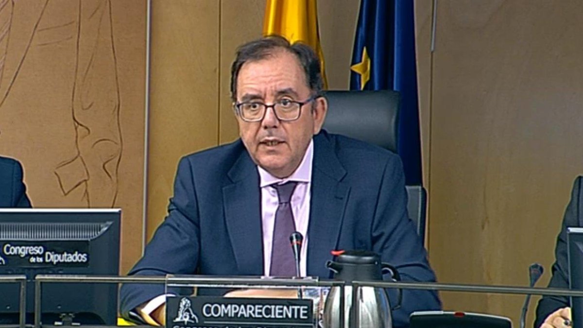 El secretario general de Instituciones Penitenciarias, Ángel Luis Ortiz González, durante su comparecencia ante la Comisión de Interior del Congreso este jueves.-EL PERIÓDICO