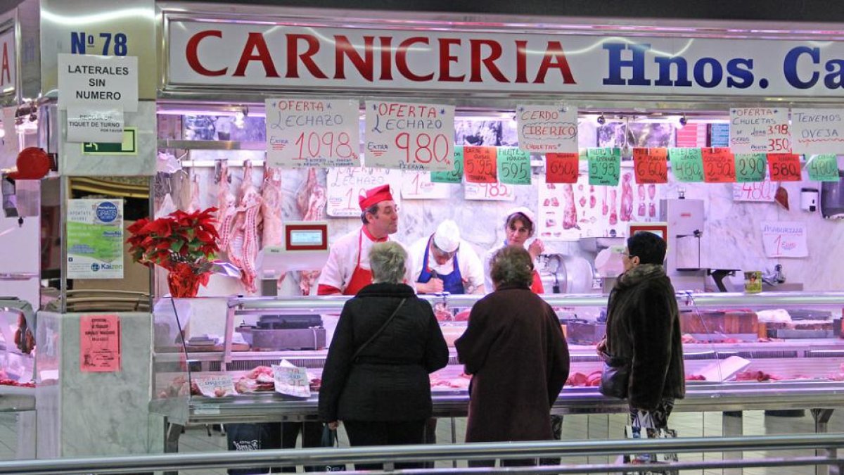 Los concesionarios del Mercado Norte urgen tomar una decisión y empezar cuanto antes.-ISRAEL L. MURILLO