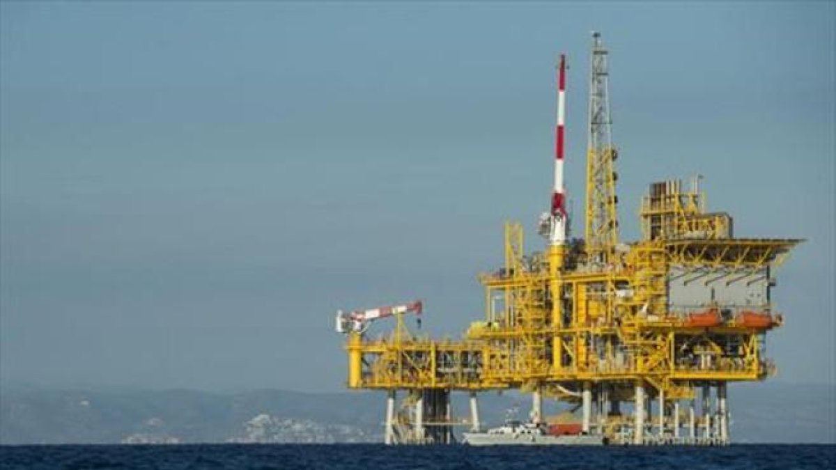 La plataforma Castor, en una imagen tomada en octubre del 2013-JOAN REVILLAS